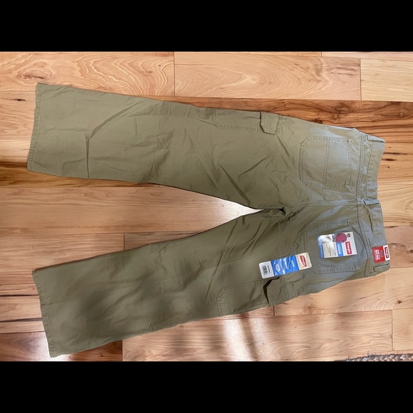 Wrangler Boys Husky Cargo Pants New w Tags - Picture 2 of 3